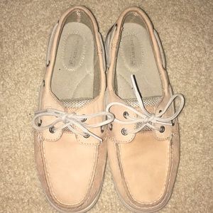 Sperry boat shoes